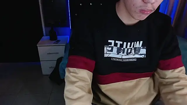 haku_nayro Pertunjukan Webcam