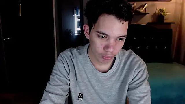 haku_nayro webcam show