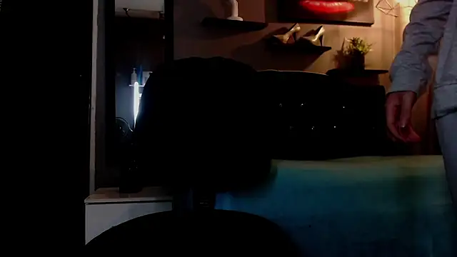 haku_nayro Show in webcam