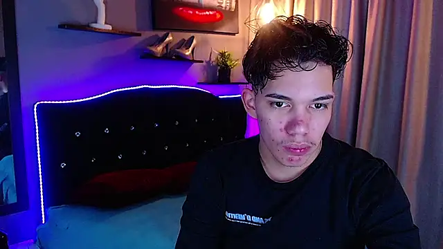 haku_nayro webcam show