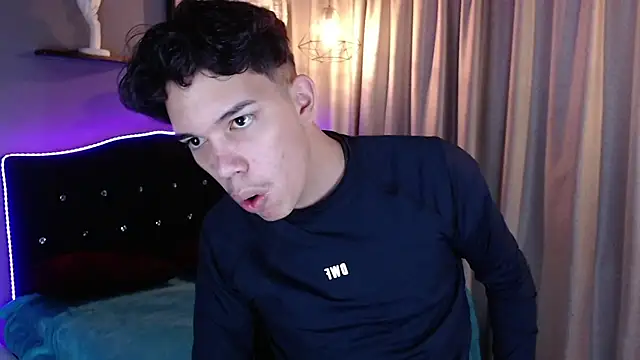 haku_nayro Pertunjukan Webcam