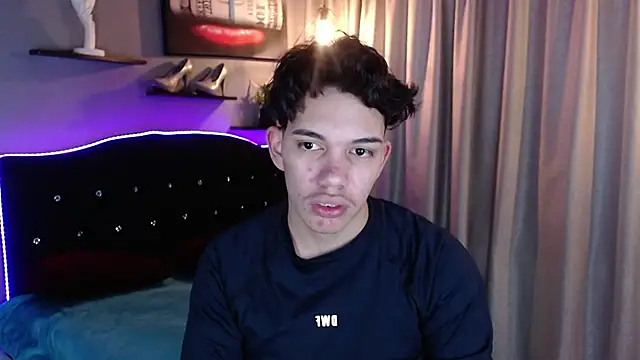 haku_nayro Pertunjukan Webcam
