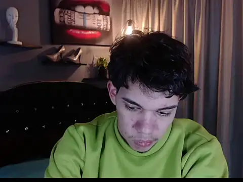 haku_nayro webcam show