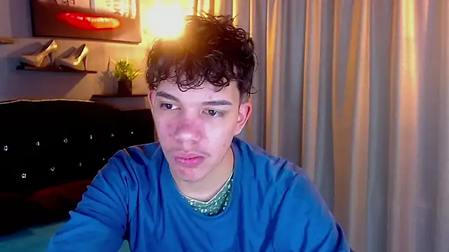 haku_nayro Pertunjukan Webcam