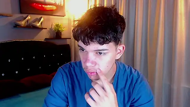 haku_nayro Pertunjukan Webcam