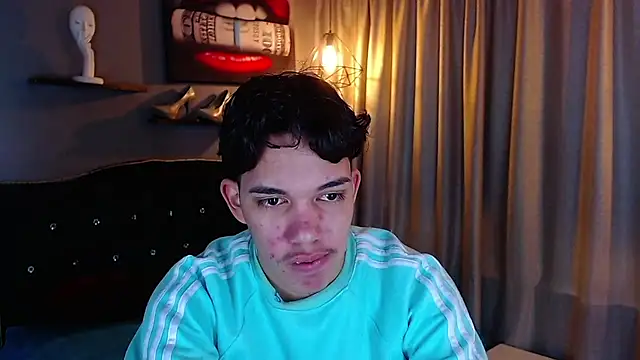 haku_nayro Pertunjukan Webcam