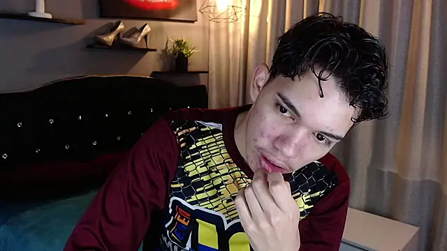 haku_nayro webcam show