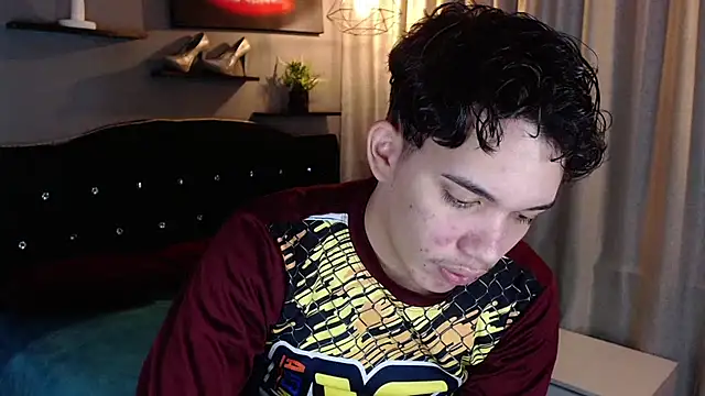 haku_nayro Webcam Show