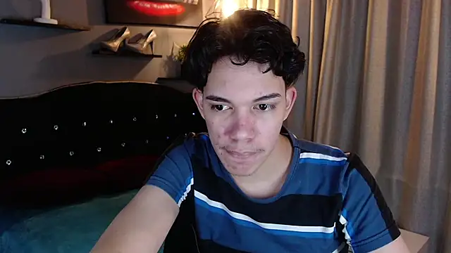 haku_nayro webcam show