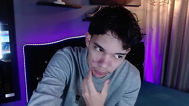 haku_nayro Pertunjukan Webcam