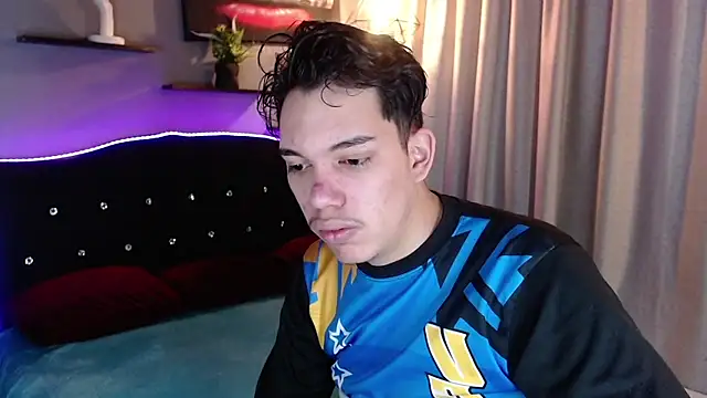 haku_nayro Show in webcam