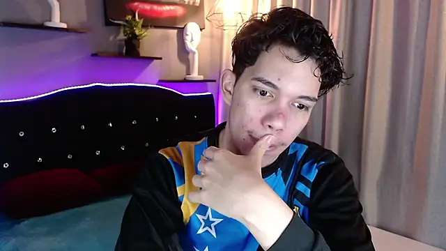 haku_nayro webcam show