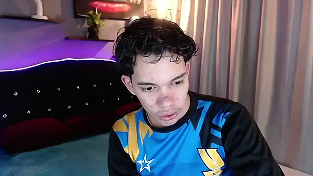 haku_nayro Webcam Show