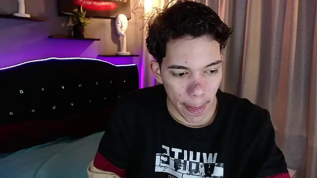 haku_nayro webcam show