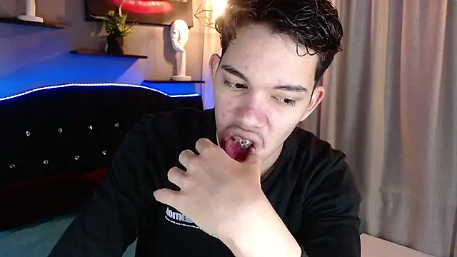 Webkamerová show haku_nayro