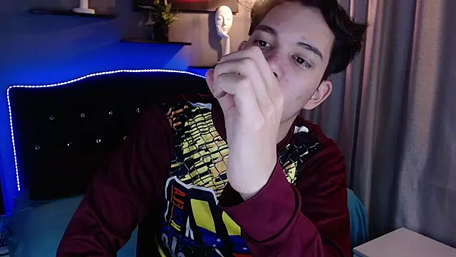 haku_nayro Webcam Show