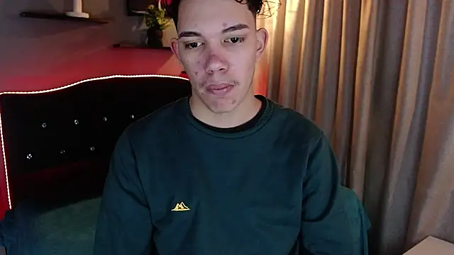 haku_nayro Шоу с уебкамера