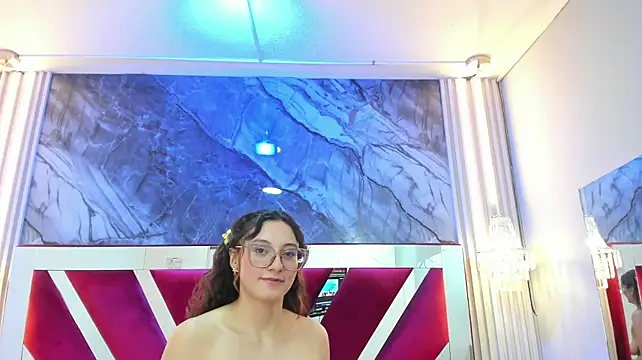 Chat +18 de BellaStorm_ ao vivo