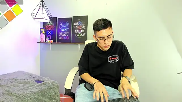 Webkamerová show twinkboy_230
