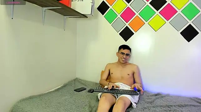 twinkboy_230 Webcam-Show