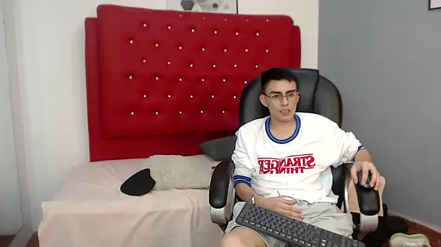 twinkboy_230 Webcam-Show