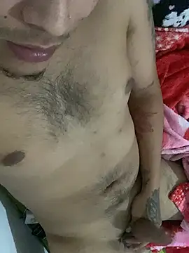 Hot_Max1: διαδικτυακό σόου στην κάμερα