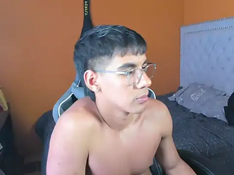 Show de webcam de KARIB88