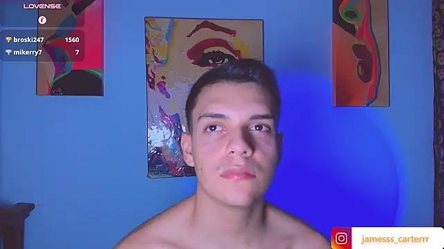 Pokazy przed kamerką – james_carter777