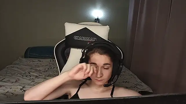 InnaDark webcam show
