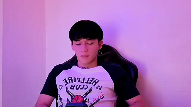 ares_777_ webkamerás műsora