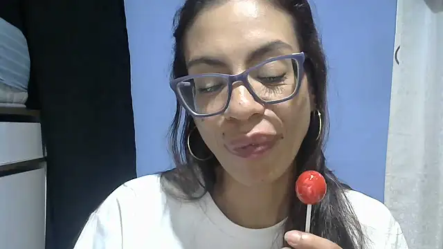 Diana-larossa's Live XXX Chat