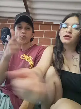 Show modela moonlight-couple na web-kameri