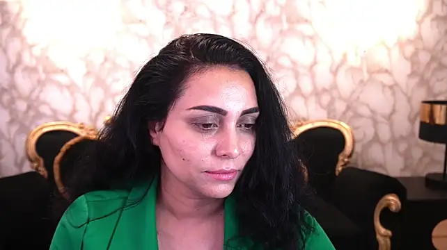 Chatroom XXX en direct de KarinaHaYess