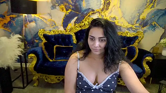 KarinaHaYess' Live XXX Chat