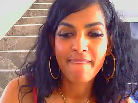 Indiansavage1 Adlı Modelin Canlı XXX Sohbeti