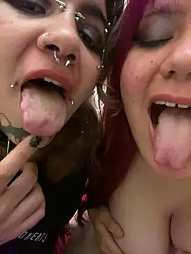yammyisgooning's Webcam Show