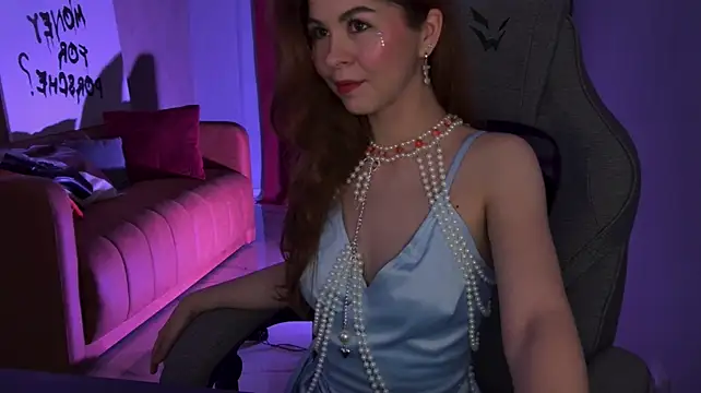 SienaAshwood Show in webcam