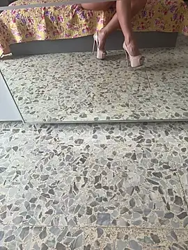 Giulia28's Webcam Show