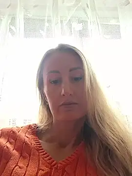 TinaKial Chat XXX live
