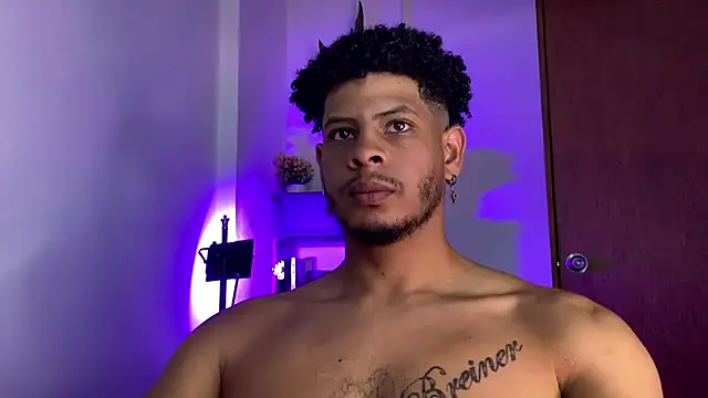 colt_addam webcam show