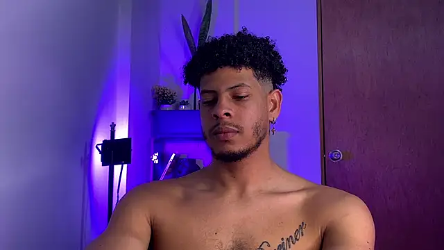 colt_addam Webcamshow