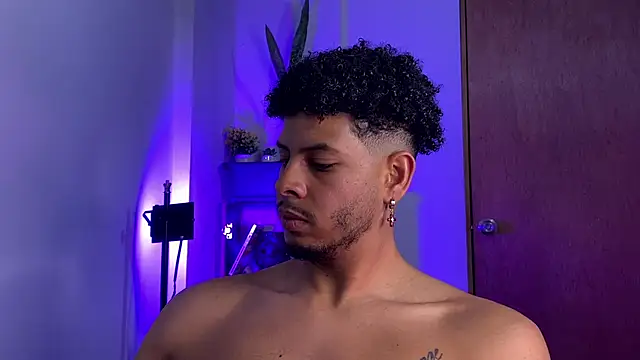 colt_addam Webcamshow