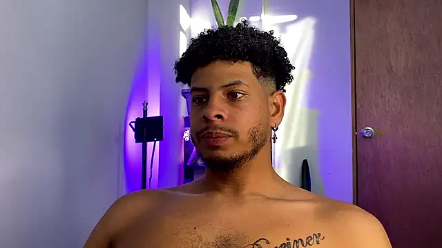 colt_addamn Webbikameraesitys