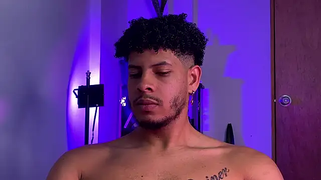 colt_addamn Webbikameraesitys