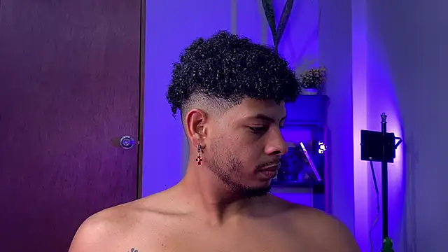 colt_addamn Webbikameraesitys