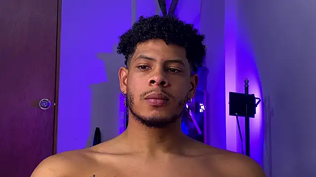 colt_addamn Webbikameraesitys
