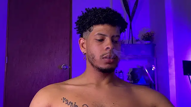 colt_addamn Webbikameraesitys
