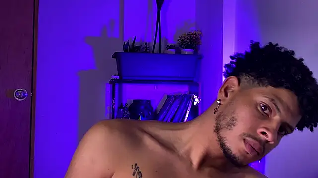 colt_addamn Webbikameraesitys