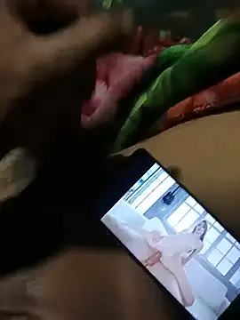Show modela ranitsanfui na web-kameri