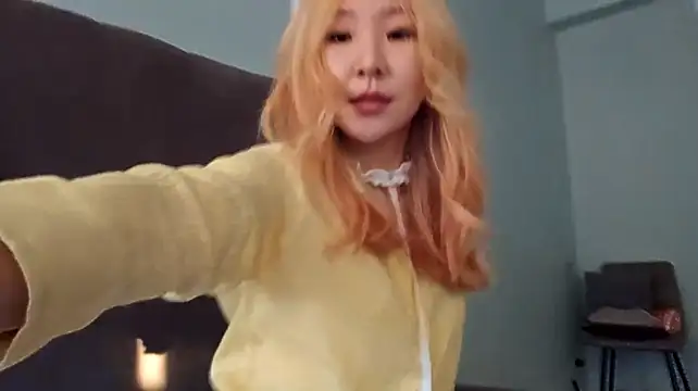IoneGrayn Live XXX chat